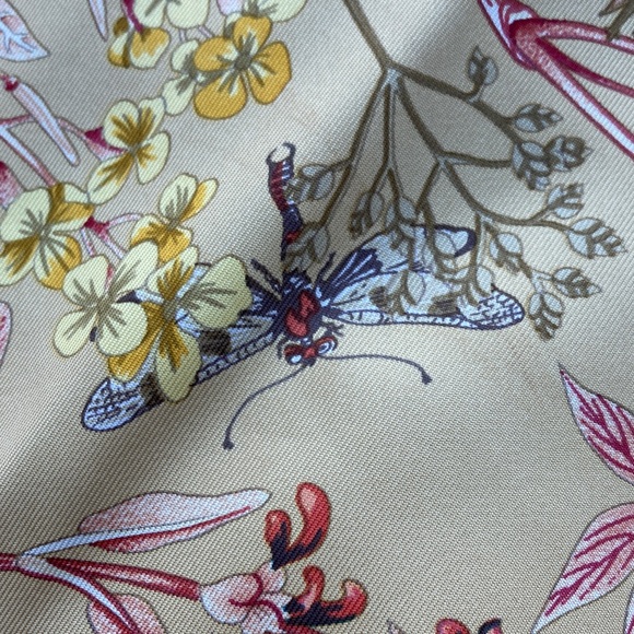 Hermes La Prairie silk Carre 90 cm botanical and insect print - Picture 9 of 10